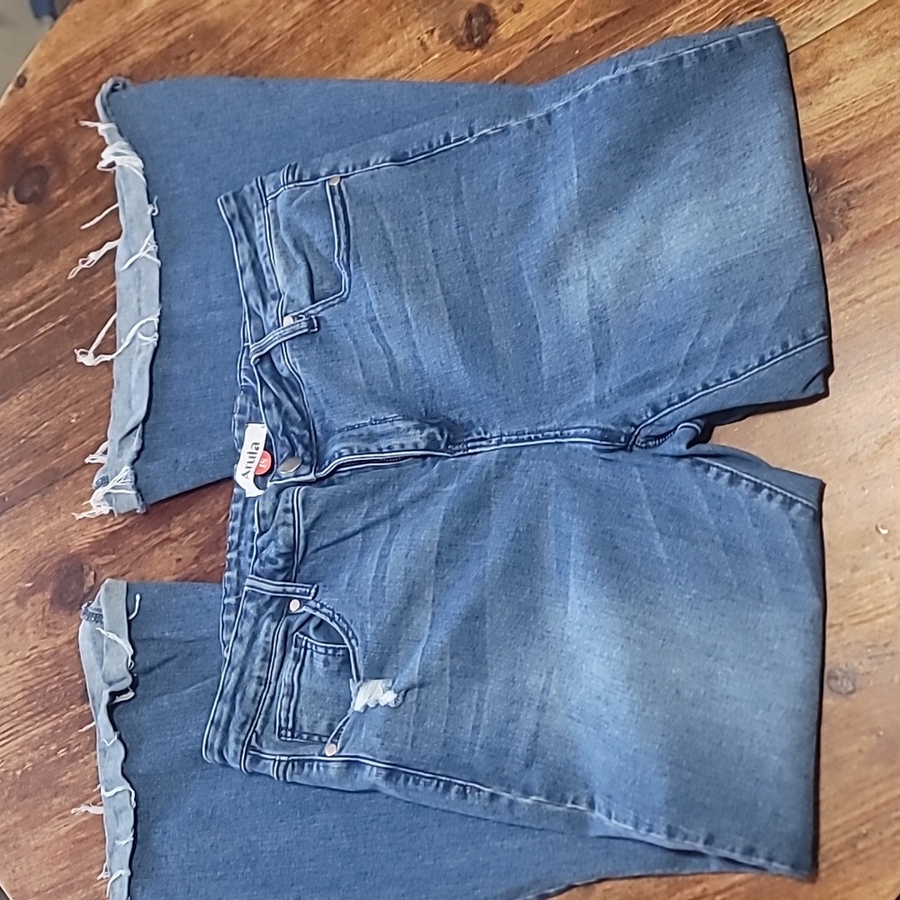 Blue Distressed Women Jeans